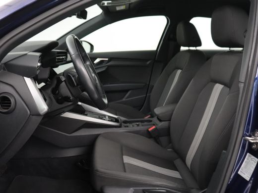 Audi A3 30 TFSI Advanced edition | Stoelverwarming | Adaptive cruise | Keyless | Camera | Carplay | Audi ... ActivLease financial lease