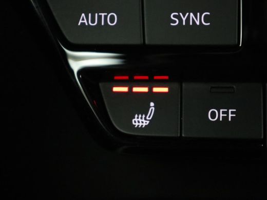 Audi A3 30 TFSI Advanced edition | Stoelverwarming | Adaptive cruise | Keyless | Camera | Carplay | Audi ... ActivLease financial lease