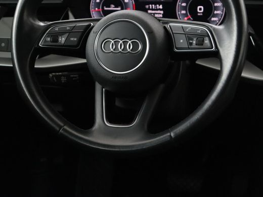Audi A3 30 TFSI Advanced edition | Stoelverwarming | Adaptive cruise | Keyless | Camera | Carplay | Audi ... ActivLease financial lease