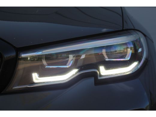BMW 3 Serie 3-serie Touring 320i Business Ed. M-Sport | Leder | Trekh. | 19" LMV | Climate & Cruise C. | Navi... ActivLease financial lease