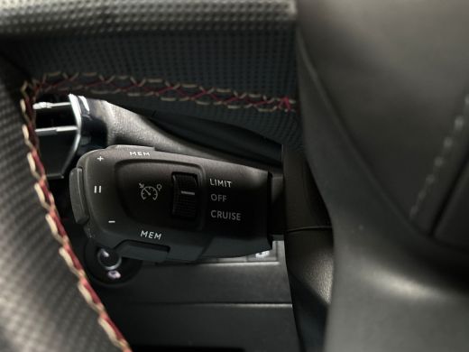 DS DS 7 E-Tense 4x4 Performance Line 300Pk Automaat (PANORAMADAK, APPLE CARPLAY, LEDER/ALCANTARA, 360 CAM... ActivLease financial lease
