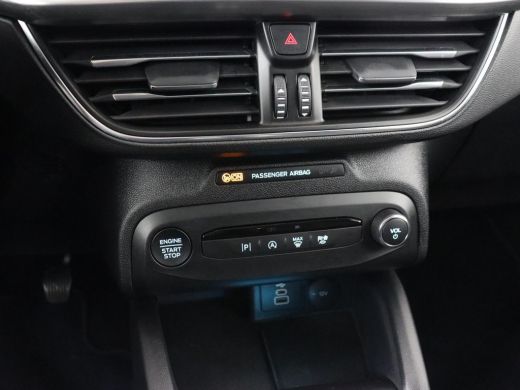 Ford Focus 1.0 EcoBoost Hybrid Titanium | Origineel NL | Carplay | Keyless | Navigatie | Climate control | C... ActivLease financial lease