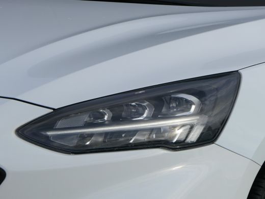 Ford Focus 1.0 EcoBoost ST Line 125pk | Winterpack | 18"LMV | Led Koplampen ActivLease financial lease