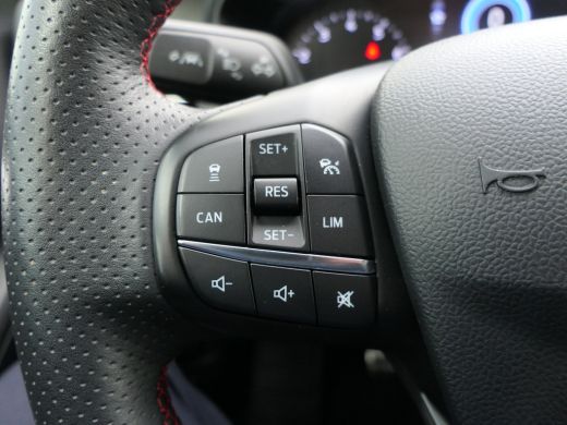 Ford Focus 1.0 EcoBoost ST Line 125pk | Winterpack | 18"LMV | Led Koplampen ActivLease financial lease