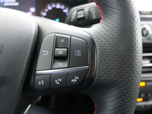 Ford Focus 1.0 EcoBoost ST Line 125pk | Winterpack | 18"LMV | Led Koplampen ActivLease financial lease