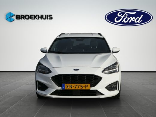 Ford Focus 1.0 EcoBoost ST Line 125pk | Winterpack | 18"LMV | Led Koplampen ActivLease financial lease