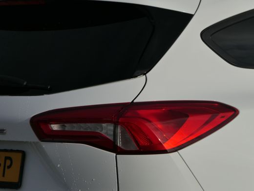 Ford Focus 1.0 EcoBoost ST Line 125pk | Winterpack | 18"LMV | Led Koplampen ActivLease financial lease