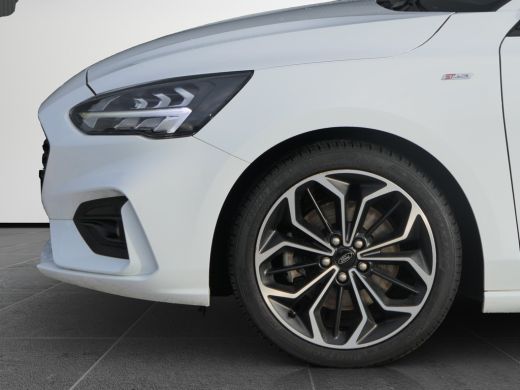 Ford Focus 1.0 EcoBoost ST Line 125pk | Winterpack | 18"LMV | Led Koplampen ActivLease financial lease