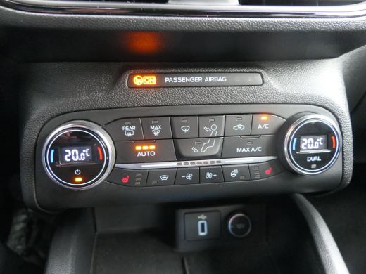 Ford Focus 1.0 EcoBoost ST Line 125pk | Winterpack | 18"LMV | Led Koplampen ActivLease financial lease