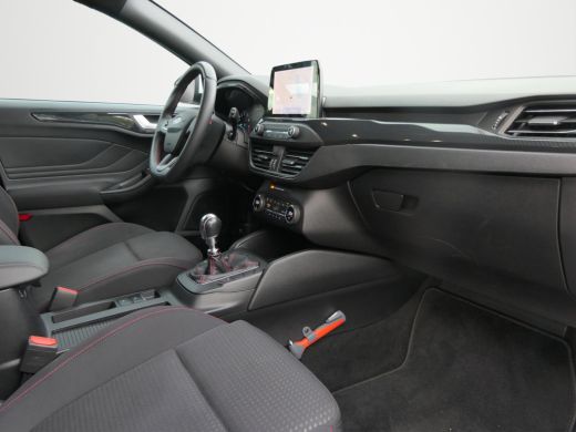 Ford Focus 1.0 EcoBoost ST Line 125pk | Winterpack | 18"LMV | Led Koplampen ActivLease financial lease