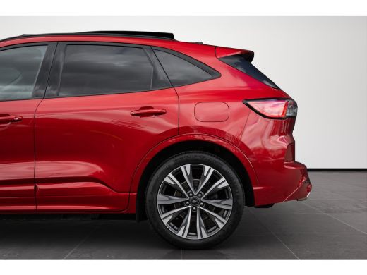 Ford Kuga 2.5 PHEV ST-Line X 225pk | Pano-dak | B&O audio | 100% Dealer Onderhouden | Full adaptive LED | H... ActivLease financial lease