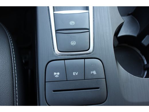 Ford Kuga 2.5 PHEV Titanium X | TREKHAAK | WINTERPACK | CRUISE | PARK SENS V+A | B&O | HALF LEDER | LED | N... ActivLease financial lease