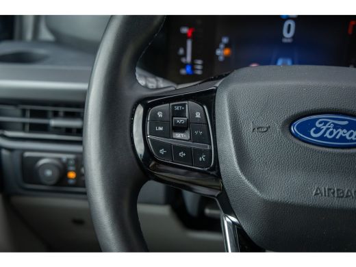 Ford Transit Custom AWD | Dubbel Cabine | zwarte hemelbekleding | bruin leder | 19'' velgen | zeer compleet | ActivLease financial lease