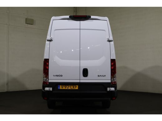 Iveco Daily 35S21 3.0 210pk Hi-Matic Automaat Navigatie Camera ActivLease financial lease