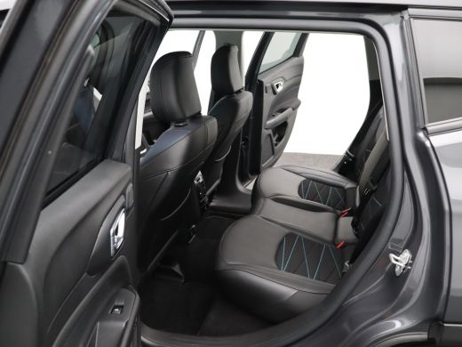 Jeep Compass 4xe 240 Plug-in Hybrid Electric Upland LED| CruiseControl adaptief | 360 camera | Apple Carplay/A... ActivLease financial lease