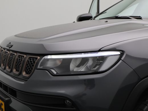 Jeep Compass 4xe 240 Plug-in Hybrid Electric Upland LED| CruiseControl adaptief | 360 camera | Apple Carplay/A... ActivLease financial lease