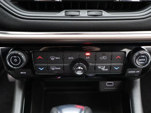 Jeep Compass 4xe 240 Plug-in Hybrid Electric Upland LED| CruiseControl adaptief | 360 camera | Apple Carplay/A... ActivLease financial lease