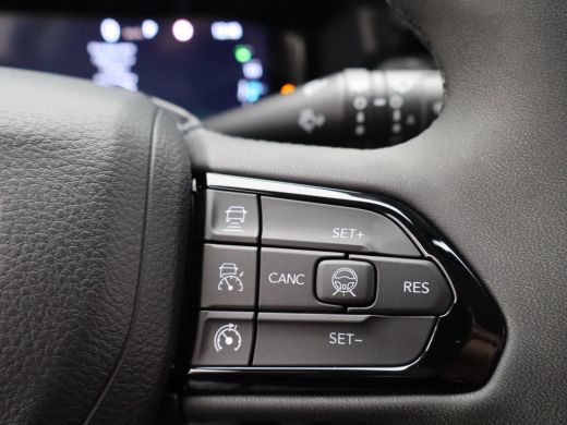 Jeep Compass 4xe 240 Plug-in Hybrid Electric Upland LED| CruiseControl adaptief | 360 camera | Apple Carplay/A... ActivLease financial lease