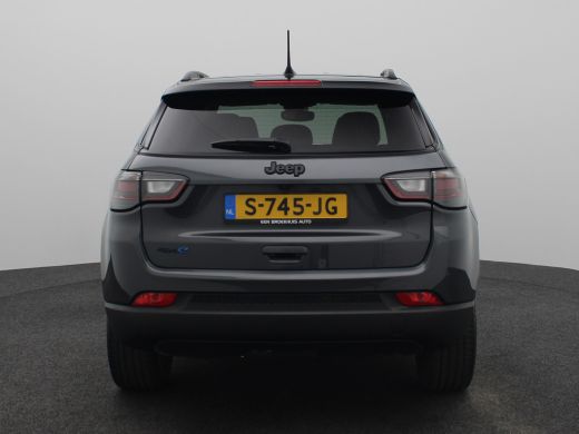 Jeep Compass 4xe 240 Plug-in Hybrid Electric Upland LED| CruiseControl adaptief | 360 camera | Apple Carplay/A... ActivLease financial lease