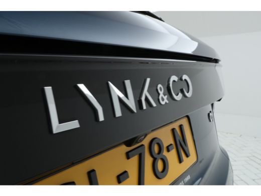 Lynk & Co 01 1.5 zwarte hemel, black pack ActivLease financial lease