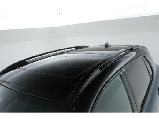 Lynk & Co 01 1.5 zwarte hemel, black pack ActivLease financial lease