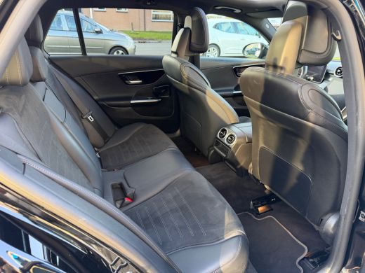 Mercedes-Benz C-Klasse Estate 300 e AMG Line 100 km Elektrisch | 360 | Pano ActivLease financial lease