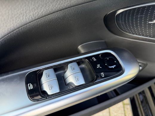 Mercedes-Benz C-Klasse Estate 300 e AMG Line 100 km Elektrisch | 360 | Pano ActivLease financial lease
