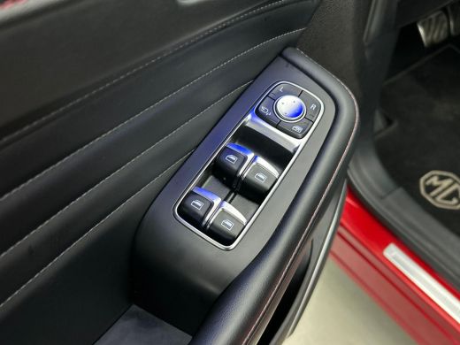 MG EHS 1.5 TGDI PLug-In Hybrid Luxury PANO | 360-CAMERA | AD-CRUISE | LEER | CARPLAY ActivLease financial lease
