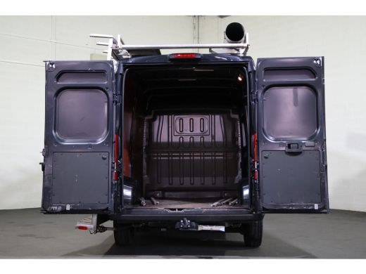 Peugeot Boxer 2.2 BlueHDi 180pk Automaat Glasresteel ActivLease financial lease
