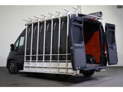 Peugeot Boxer 2.2 BlueHDi 180pk Automaat Glasresteel ActivLease financial lease