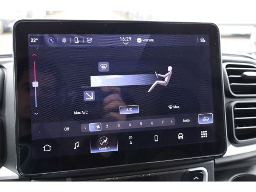 Peugeot Boxer 2.2 BlueHDi 180pk Automaat Glasresteel ActivLease financial lease