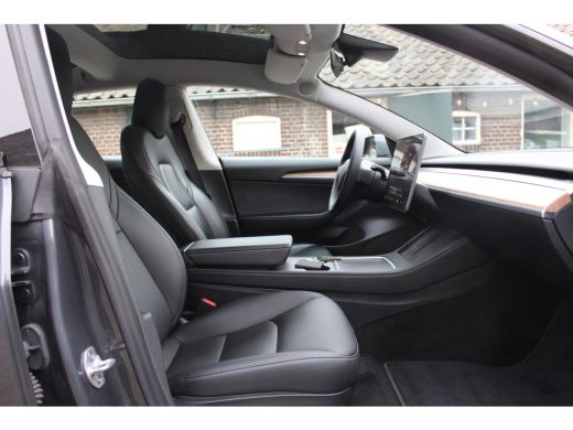 Tesla Model 3 Long Range AWD 75 kWh SOh 91.1% AUTO PILOT 3 PANO LEER 114000KM!!! ActivLease financial lease