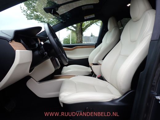 Tesla Model X Long Range Plus SOH 91% / CCS / AUTOPILOT / TREKHAAK / RAVEN ActivLease financial lease