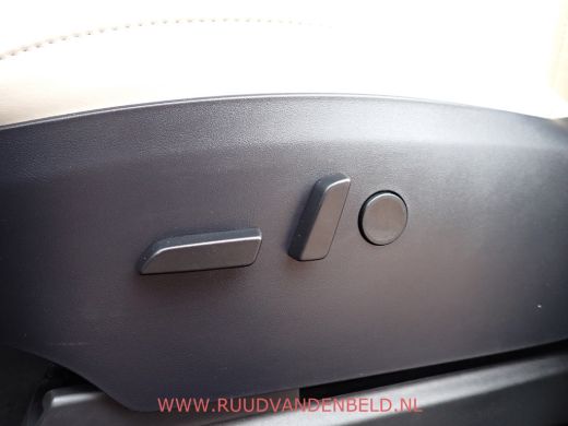 Tesla Model X Long Range Plus SOH 91% / CCS / AUTOPILOT / TREKHAAK / RAVEN ActivLease financial lease