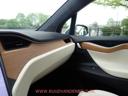 Tesla Model X Long Range Plus SOH 91% / CCS / AUTOPILOT / TREKHAAK / RAVEN ActivLease financial lease