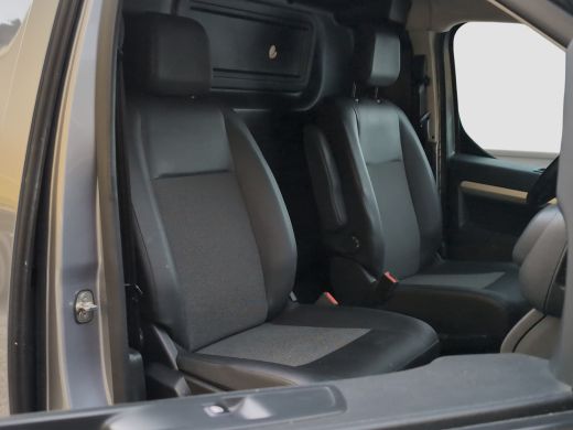 Toyota ProAce 2.0 D-4D Black Line | Imperiaal | Camera | Cruise Control | Navi | Bluetooth | ActivLease financial lease
