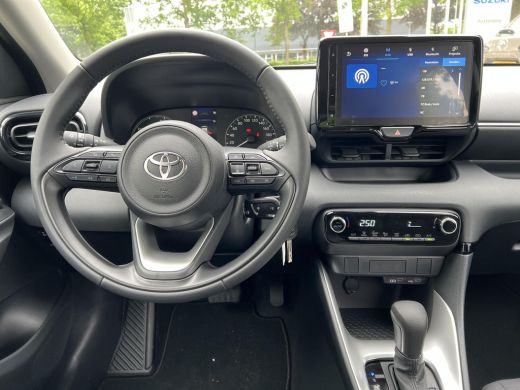 Toyota Yaris 1.5 Hybrid 115 Comfort ActivLease financial lease