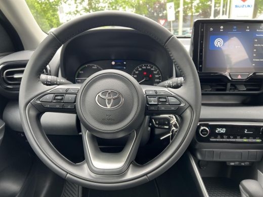 Toyota Yaris 1.5 Hybrid 115 Comfort ActivLease financial lease