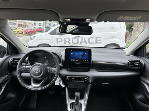 Toyota Yaris 1.5 Hybrid 115 Comfort ActivLease financial lease