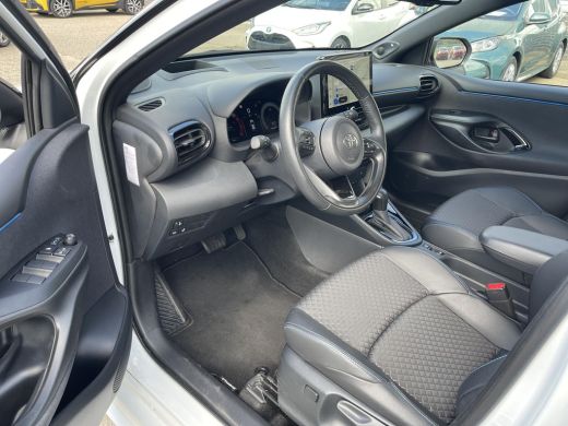 Toyota Yaris 1.5 Hybrid 130 Launch Edition ActivLease financial lease