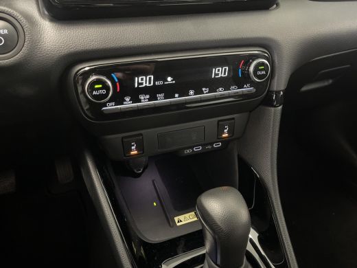 Toyota Yaris 1.5 Hybrid 130 Launch Edition ActivLease financial lease