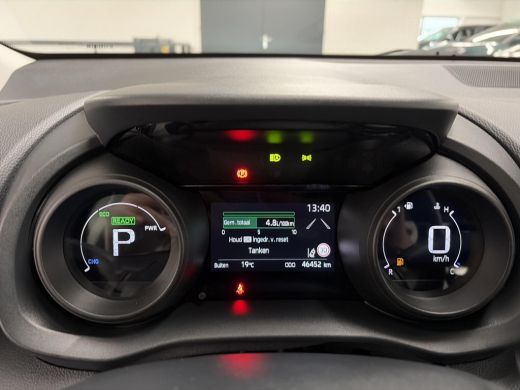 Toyota Yaris 1.5 Hybrid Dynamic ActivLease financial lease