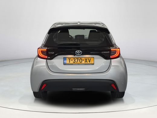Toyota Yaris 1.5 Hybrid Dynamic ActivLease financial lease