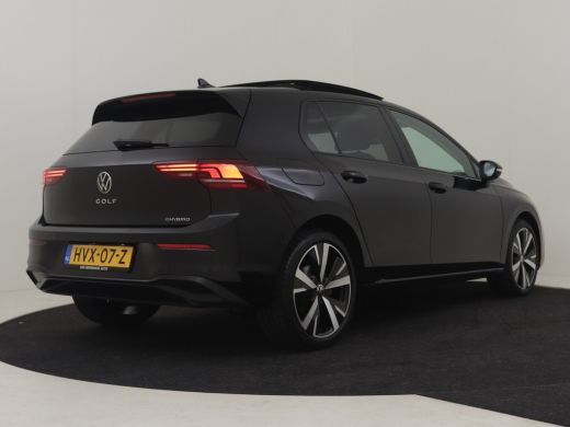 Volkswagen Golf 1.5 eHybrid Life Edition 204Pk DSG/AUTO | Glazen panorama-dak | Achteruitrijcamera | Cruise contr... ActivLease financial lease