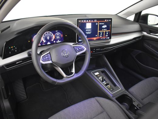 Volkswagen Golf 1.5 eHybrid Life Edition 204Pk DSG/AUTO | Glazen panorama-dak | Achteruitrijcamera | Cruise contr... ActivLease financial lease