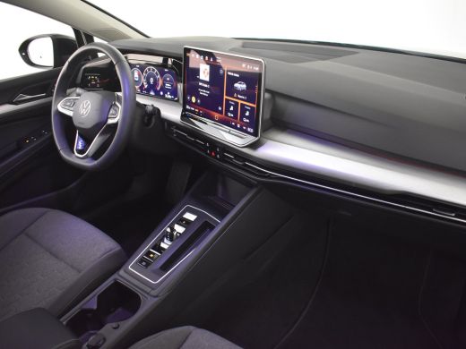 Volkswagen Golf 1.5 eHybrid Life Edition 204Pk DSG/AUTO | Glazen panorama-dak | Achteruitrijcamera | Cruise contr... ActivLease financial lease