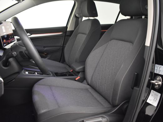 Volkswagen Golf 1.5 eHybrid Life Edition 204Pk DSG/AUTO | Glazen panorama-dak | Achteruitrijcamera | Cruise contr... ActivLease financial lease
