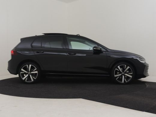 Volkswagen Golf 1.5 eHybrid Life Edition 204Pk DSG/AUTO | Glazen panorama-dak | Achteruitrijcamera | Cruise contr... ActivLease financial lease