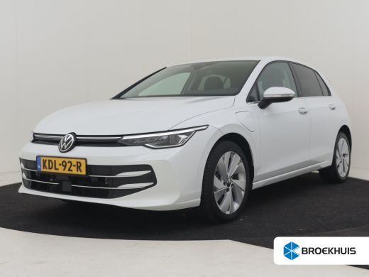 Volkswagen Golf 1.5 eHybrid Style Edition 204PK DSG/AUTO | Verlichte Gril l Elektr. Stoelen met geheugen l Camera... ActivLease financial lease