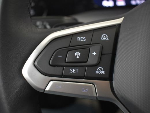 Volkswagen Golf 1.5 eHybrid Style Edition 204PK DSG/AUTO | Verlichte Gril l Elektr. Stoelen met geheugen l Camera... ActivLease financial lease